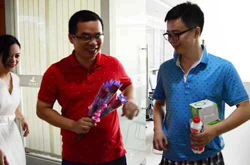 有花有禮物，好嗨森！