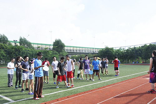 活動(dòng)分組排列中..